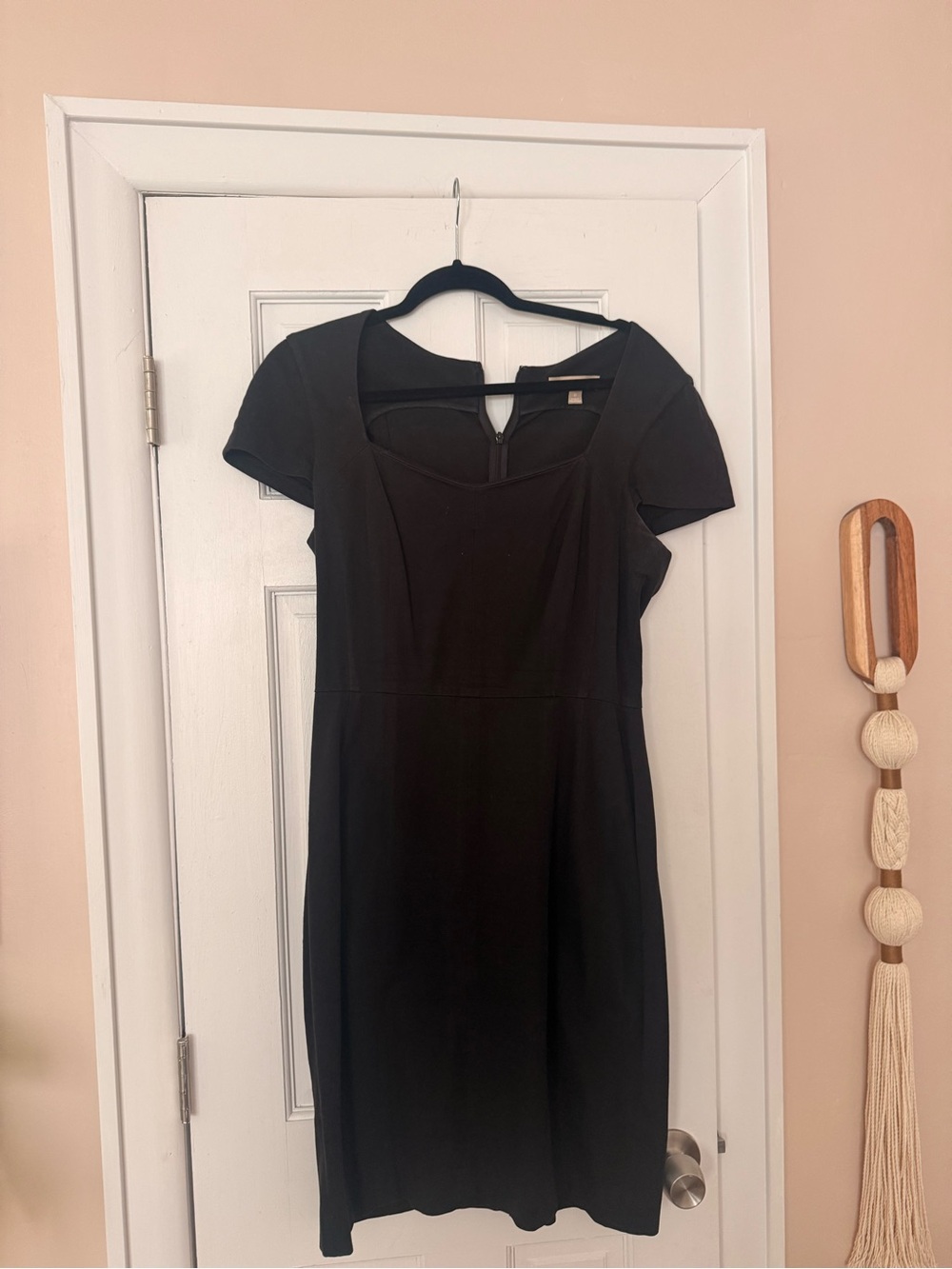 Banana Republic Classic Black Sweetheart neckline Sheath Dress